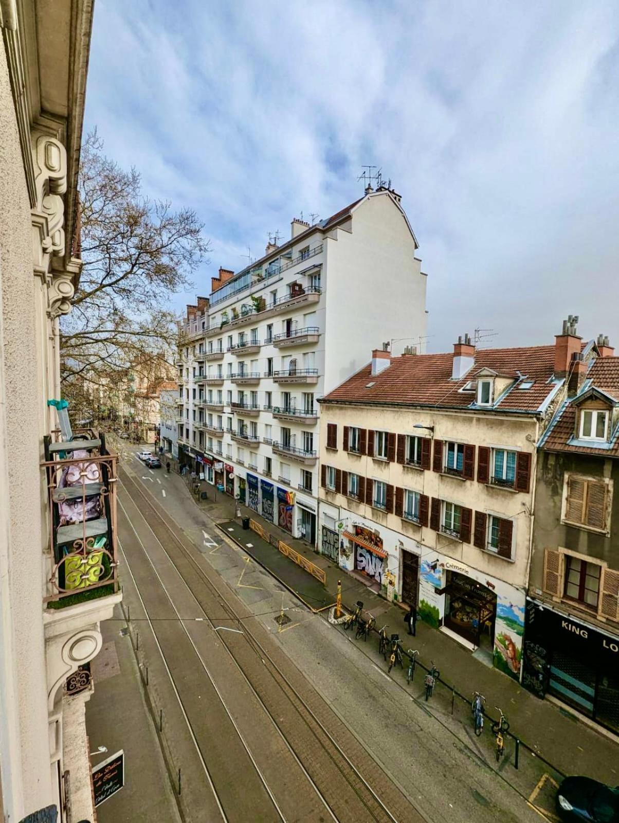 Excellent T2 - 5min Gare & Hypercentre Apartment *